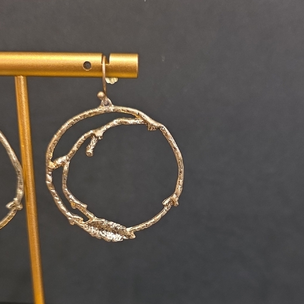Gold Circle Earrings With Feather And Branches - Picture 2 of 2